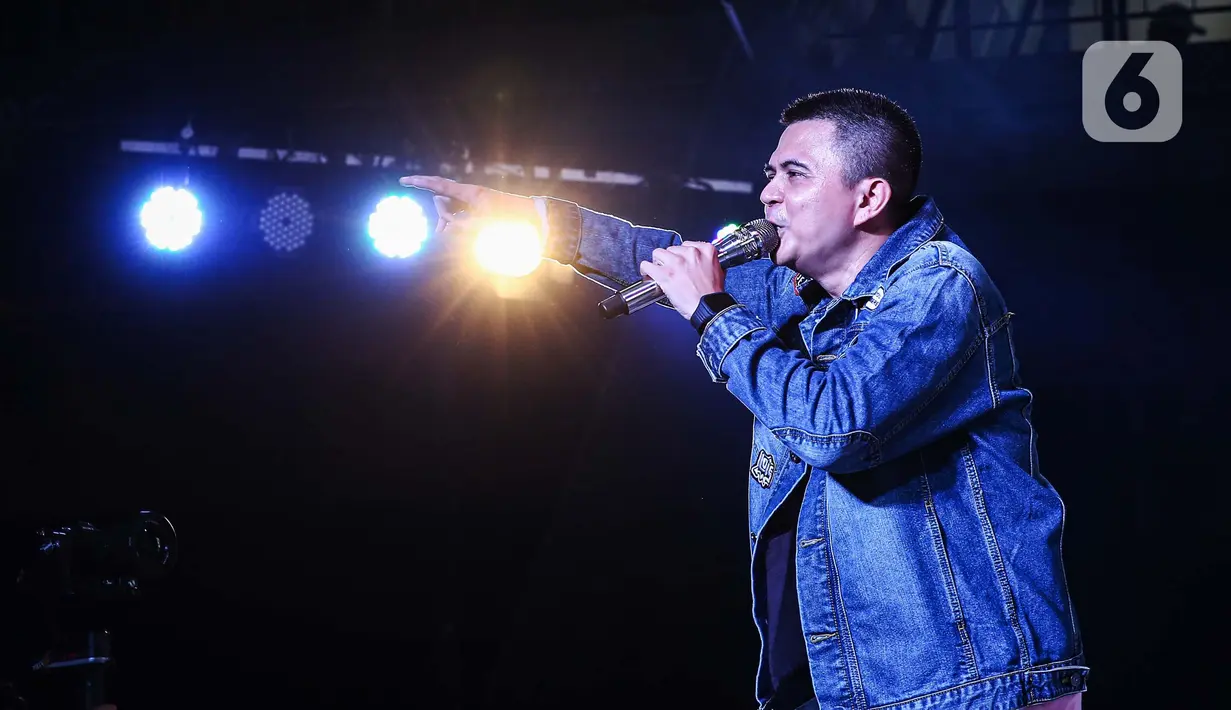 Base Jam pun sukses menghibur para pencinta musik era 2000an awal. (Liputan6.com/Angga Yuniar)