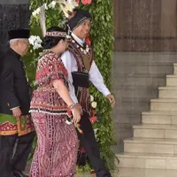 Jokowi Tampil Gagah Dibalut Pakaian Adat Tanimbar Maluku di Sidang MPR 2023, credit: Instagram @sekretariat.kabinet
