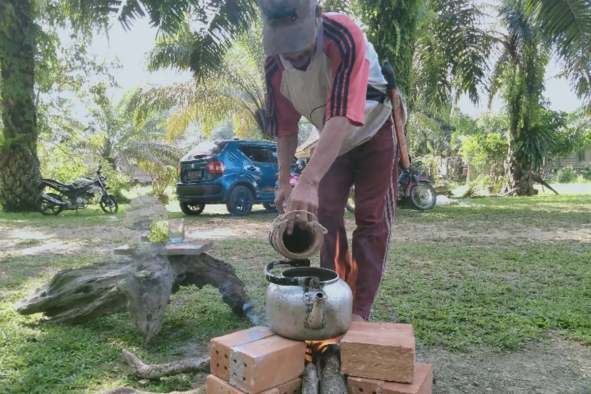 Kopi Tuak