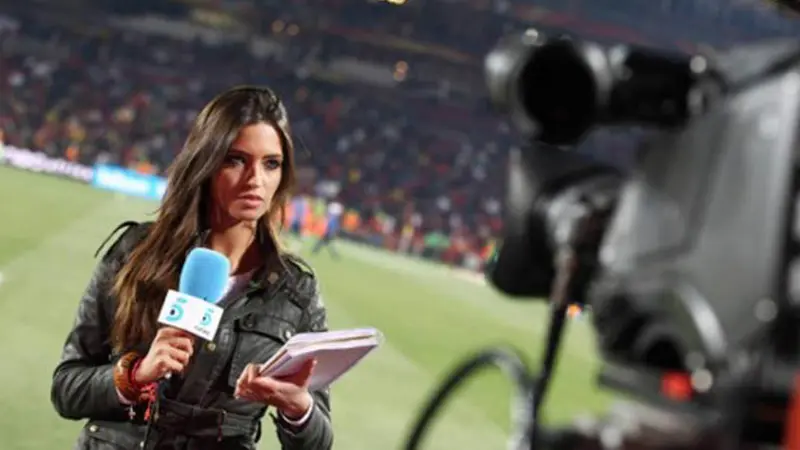 6 Reporter Seksi yang Bikin 'Hot' World Cup 2014