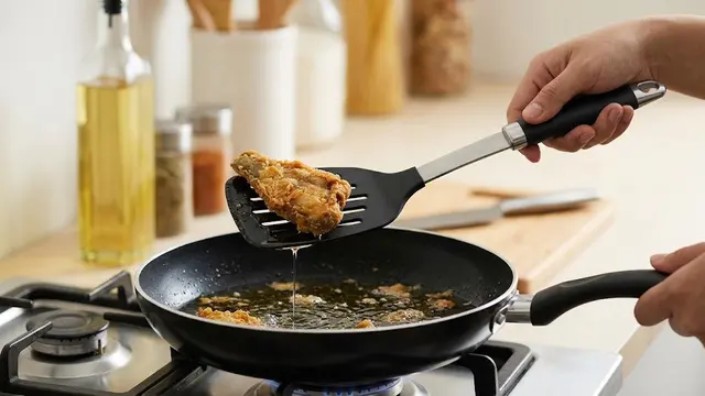 Spatula Turner