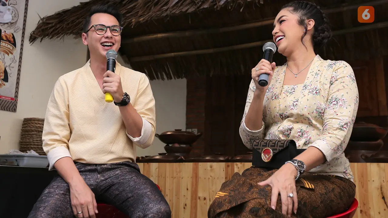 [Fimela] Ussy Sulistiawaty - Andhika Pratama