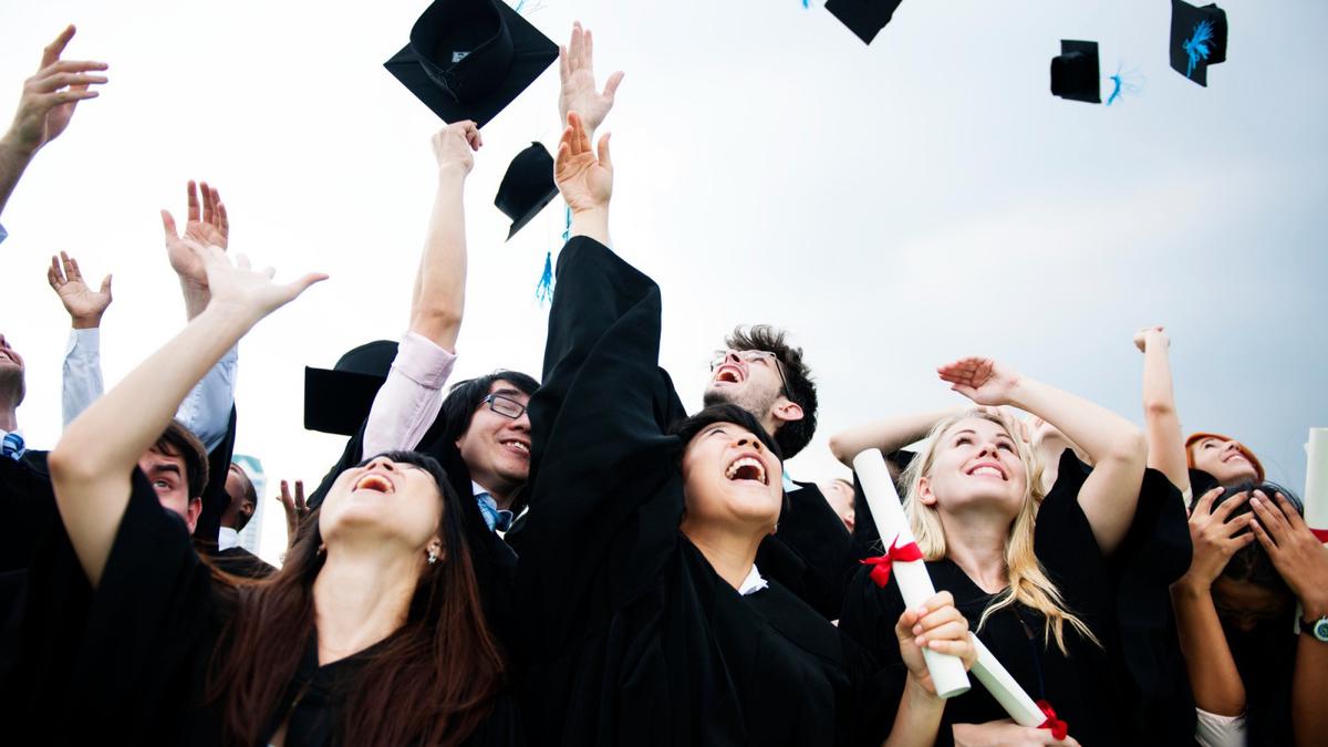 Doa Kelulusan Sekolah, Ungkapkan Syukur dan Bekal Spiritual Bagi Lulusan