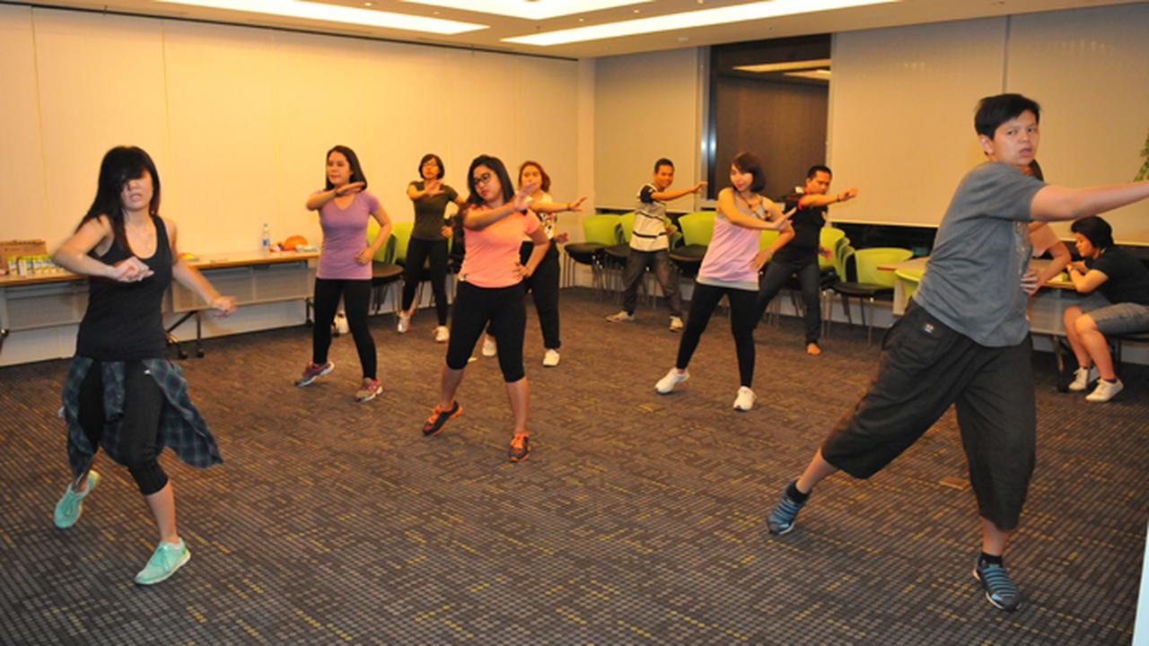 Aerobik Gratis Bersama Celebrity Fitness