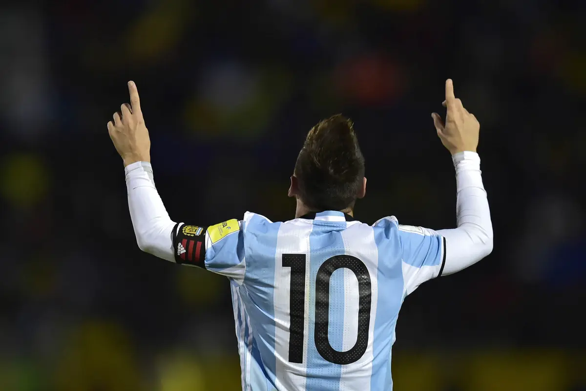 FOTO: Hattrick Lionel Messi Antar Argentina ke Piala Dunia 2018