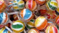 Foto lolipop warna-warni. (Hans Schwarzkopf/Pixabay)
