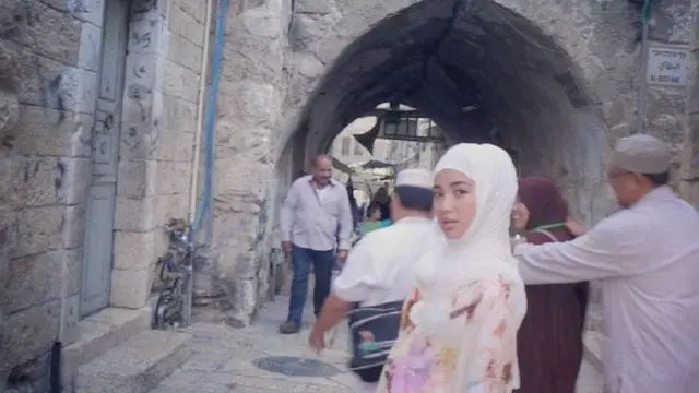 Chacha Frederica Pernah Rasakan Pengalaman Salat di Tengah Mencekamnya Suasana Palestina