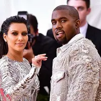 Bokong Kim Kardashian membuat namanya dikenal oleh masyarakat dunia. Namun, semakin dirinya olahraga, tubuh Kim Kardashian pun semakin mengecil dan tak proporsional. (Heat World)