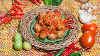 Ilustrasi bakso geprek. (c) Shutterstock/Jeffier Al Madinah