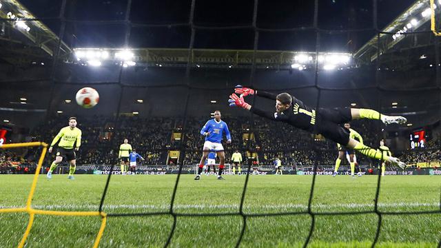 FOTO: Borussia Dortmund Dipermalukan Rangers 2-4