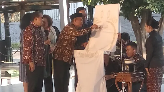 Motif batik kepemimpinan