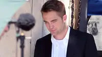 Robert Pattinson Masih Rindu Akan Sosok Kristen Stewart