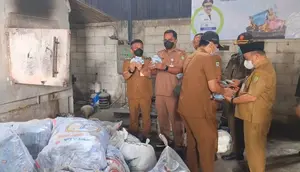Ratusan Ribu KTP Elektronik dan Kartu Identitas Anak Dibakar