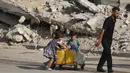 Sementara, Kementerian Kesehatan Gaza melaporkan lebih dari 67.000 warga Palestina tewas sejak perang dimulai pada Oktober 2023, dengan lebih dari dua pertiga korban merupakan perempuan dan anak-anak. (Eyad BABA/AFP)