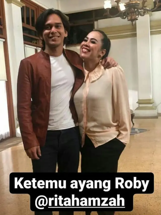 7 Potret Rangga Azof dengan Pemain Buku Harian Seorang Istri, Curi Perhatian