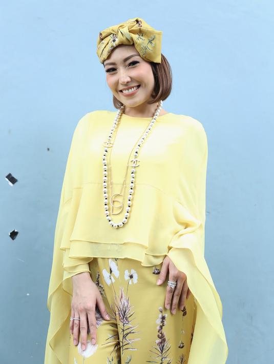 Ayu Dewi Merasa Sedih Lebaran Tahun Ini - Photo Fimela.com