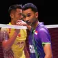 Tunggal putra Indonesia Tommy Sugiarto menyerah dari Lin Dan di semifinal Japan Open Super Series 2015 di Tokyo, Jepang, Sabtu (12/9/2015). (Liputan6.com/Humas PP PBSI)