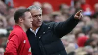 Tak lagi menjadi pilihan utama, Jose Mourinho kini menjadikan Wayne Rooney sebagai pemain pengganti di Manchester United. (Scott Heppell / AFP)