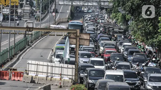 Kemacetan Mengular Imbas Underpass Senen Ditutup