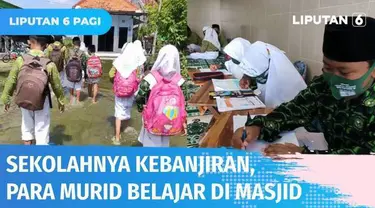 Puluhan siswa di Lamongan, Jawa Timur, terpaksa belajar di sebuah masjid akibat sekolahnya terendam banjir. Kondisi ini sudah dirasakan oleh para siswa selama 2 bulan lamanya.