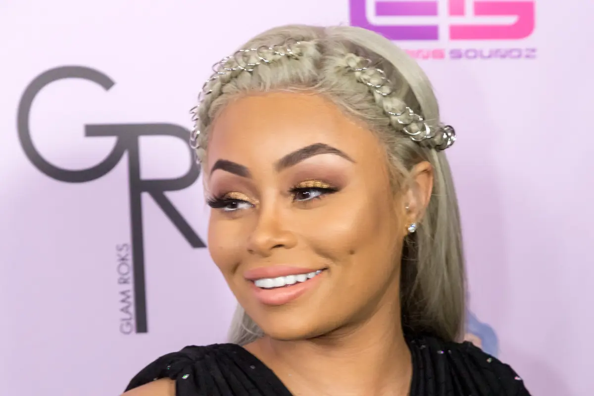 Blac Chyna memamerkan cincin berliannya beberapa hari setelah Kim Kardashian kehilangan berliannya. (AFP/Bintang.com)