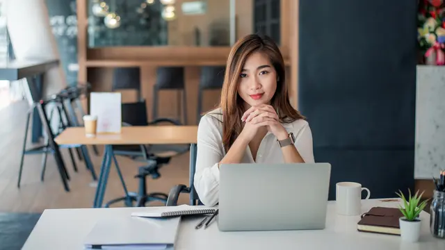 perempuan dan 6 juli orang cerdas