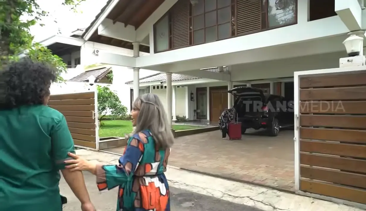 Rumah Camelia Malik (Youtube/TRANS7 OFFICIAL)