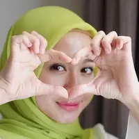 Media Malaysia mengabarkan Laudya Cynthia Bella dan Engku Emran akan menikah pertengahan bulan depan.