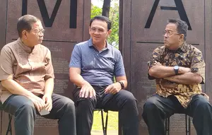 Mantan Gubernur DKI Jakarta, Basuki Tjahaja Purnama alias Ahok bertemu dengan Pramono Anung-Rano Karno di Taman Semanggi, Jakarta Pusat pada Kamis (19/8/2024). (Foto: Liputan6.com/Ady Anugrahadi).