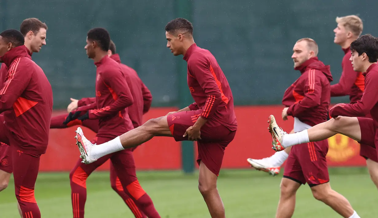 MU dan Galatasaray sama-sama gagal meraih hasil positif pada laga pertama. (Darren Staples / AFP)