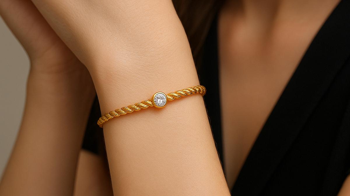 Mau Tampil Chic dan Mewah? Ini 8 Model Gelang Emas Ulir yang Patut Dimiliki