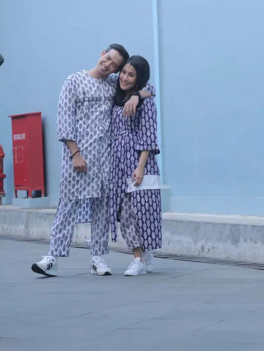 "Ternyata dia tuh orangnya mandiri banget. Kayak selama gue kenal dulu ketika jadi teman dia kelihatan banget kayak anak-anak manja," kata Tarra Budiman. (Nurwahyunan/Bintang.com)