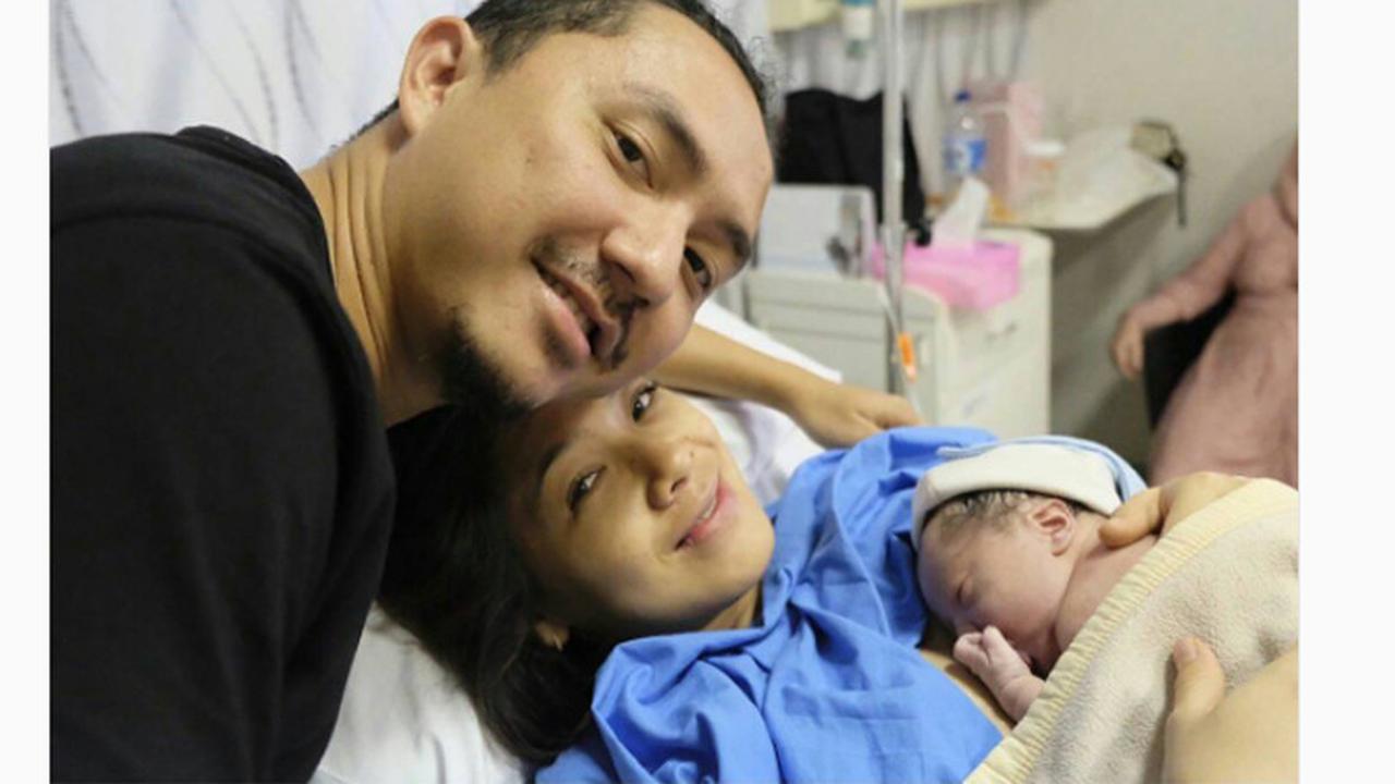 Dian Ayu Lestari dan Ananda Omesh