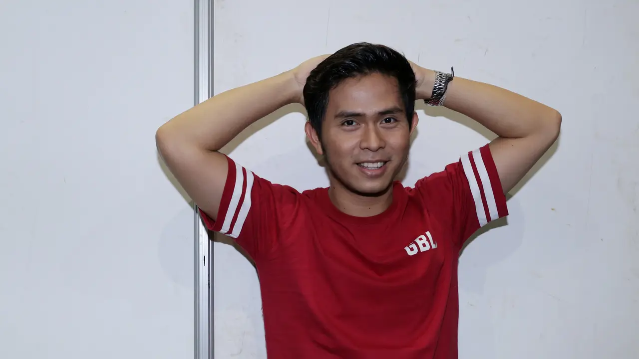 Cakra Khan