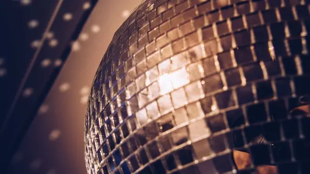 Warna keberuntungan di tahun 2023