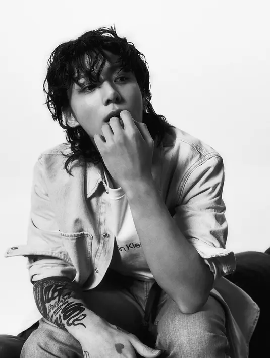 <p>Jungkook BTS jadi bintang iklan Calvin Klein. (Twitter/ CalvinKlein, Foto: Park Jong Ha )</p>