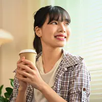 ilustrasi perempuan tersenyum/Prathankarnpap/Shutterstock