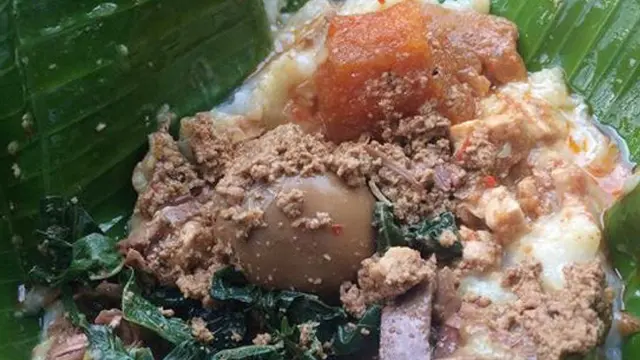 Menyantap Bubur Gudeg Khas Solo dan Jogja yang Bikin Nagih