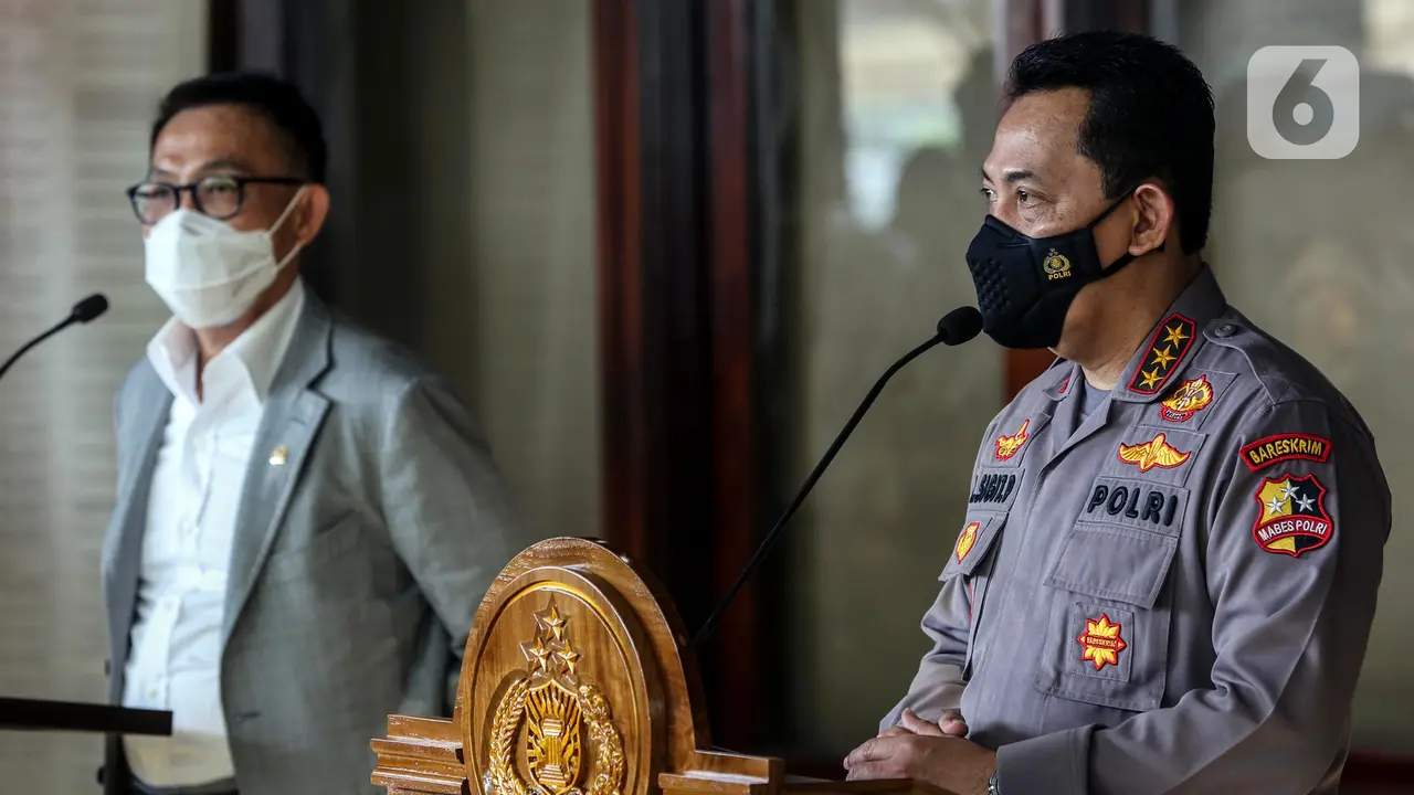 FOTO: Komisi III DPR dan Calon Kapolri Listyo Sigit Prabowo Beri Keterangan Bersama