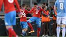 Pemain Napoli, Jose Maria Callejon (tengah) merayakan golnya saat Napoli bertemu dengan Lazio pada lanjutan Serie A Liga Italia di Stadion Renzo Barbera, Palermo, Kamis (4/2/2016) dini hari WIB. (AFP/Alberto Pizzoli)