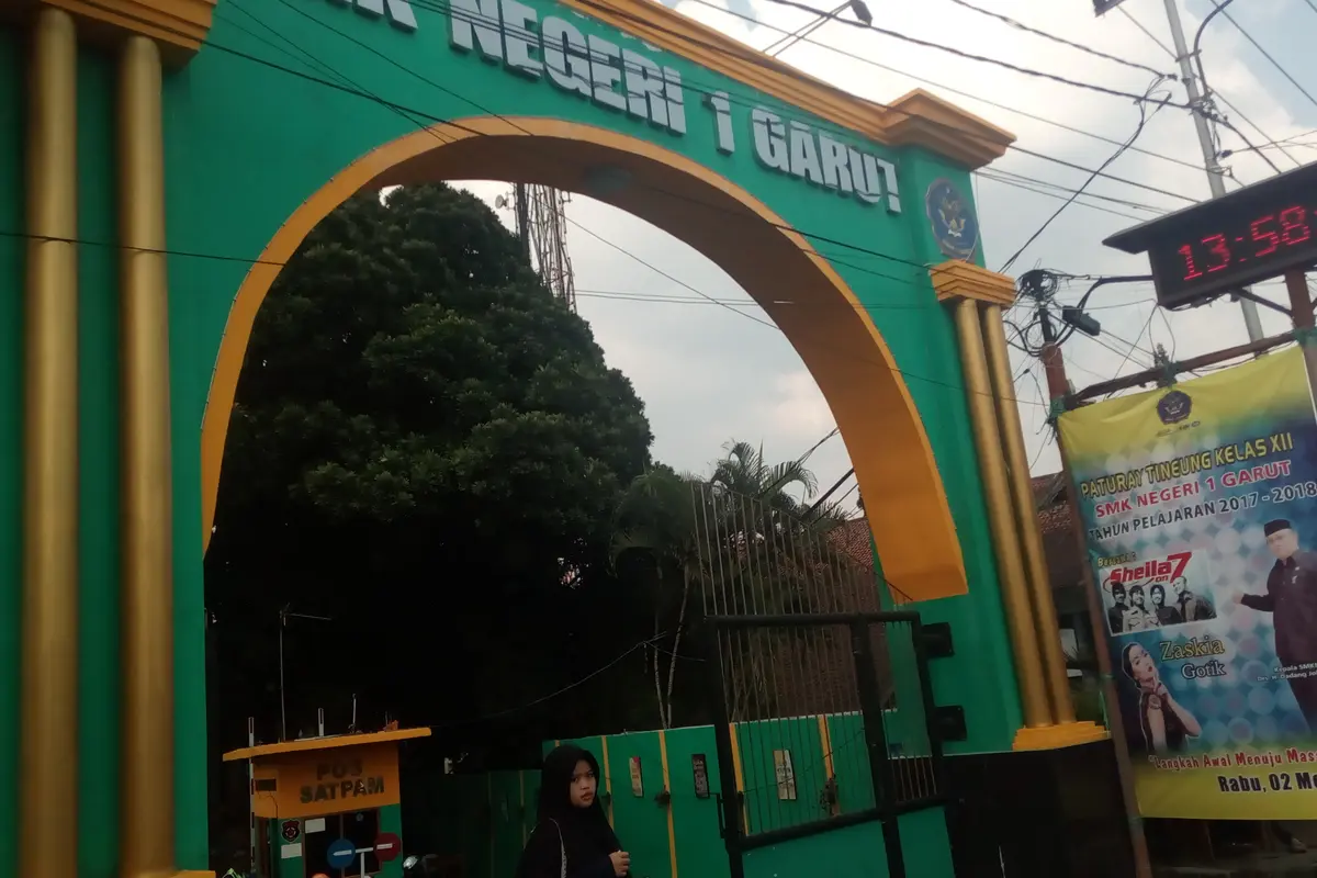 Zaskia Gotik Siap Goyang Pelepasan Siswa SMKN di Garut