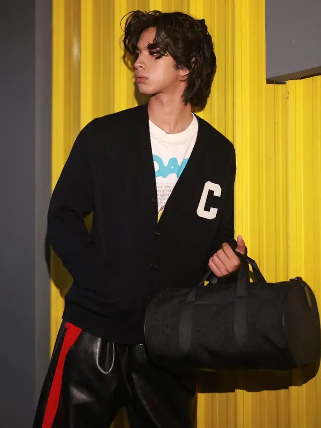 Penampilan Arya Mohan pakai Coach. Dok. Coach