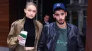 Zayn Malik dan Gigi Hadid tertangkap tengah berduaan di New York City pada 29 April. (Geo.tv)