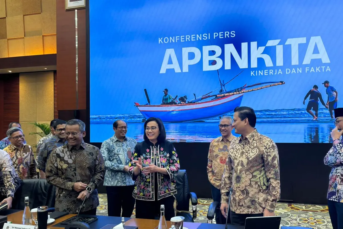 Menteri Keuangan (Menkeu) Sri Mulyani Indrawati dalam konferensi pers APBN KiTa Juli 2024, Selasa (13/8/2024). (Tira/Liputan6.com)