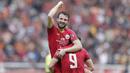 <p>Bek Persija Jakarta, Marco Motta, merayakan gol bersama Marko Simic, saat melawan Borneo FC pada laga Shopee Liga 1 di SUGBK, Jakarta, Minggu, (1/3/2020). Persija menang 3-2 atas Borneo FC. (Bola.com/M Iqbal Ichsan)</p>
