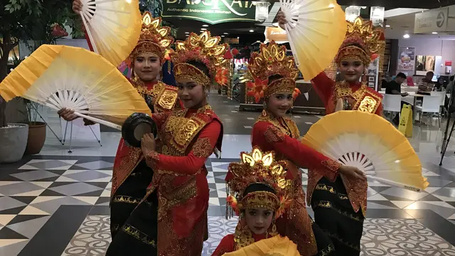 Independence Sale Pasaraya
