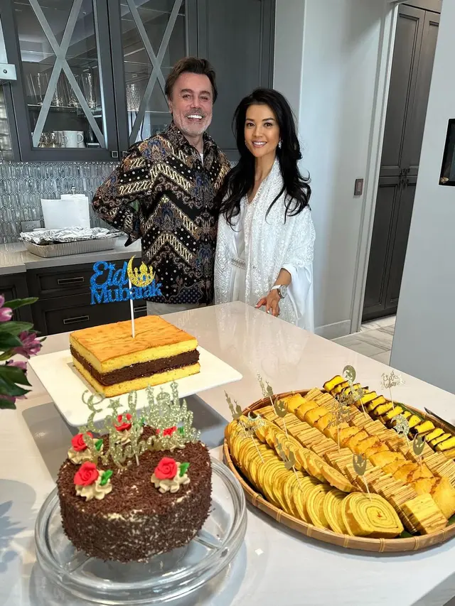 5 Potret Farah Quinn Rayakan Lebaran di Amerika Serikat, Hidangkan Banyak Masakan Indonesia