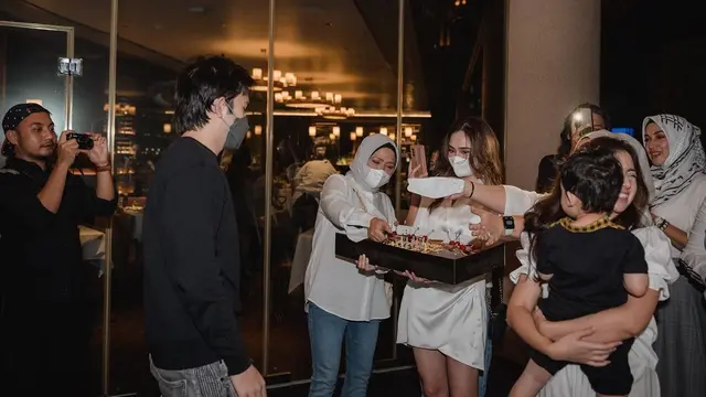 7 Momen Ulang Tahun Rizky Nazar ke-26, Dapat Kejutan Romantis dari Syifa Hadju