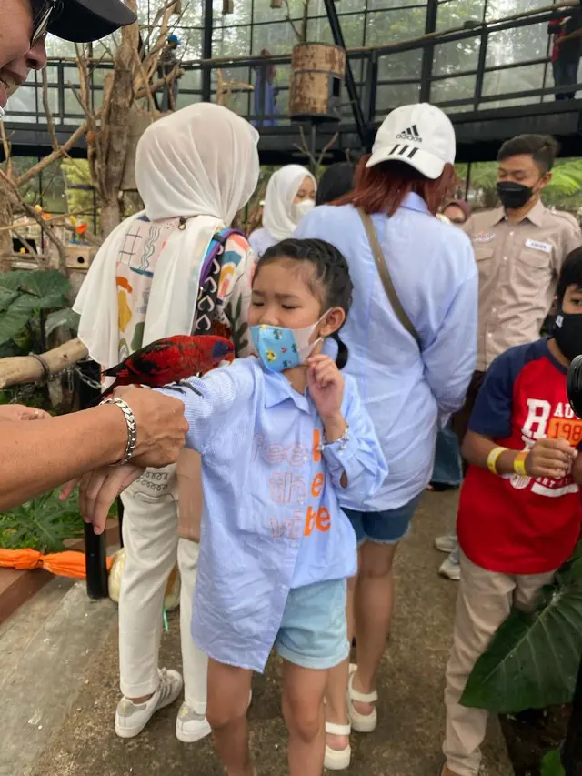 6 Momen Liburan Ayu Ting Ting Bareng Keluarga Usai Lebaran, Penuh Keceriaan