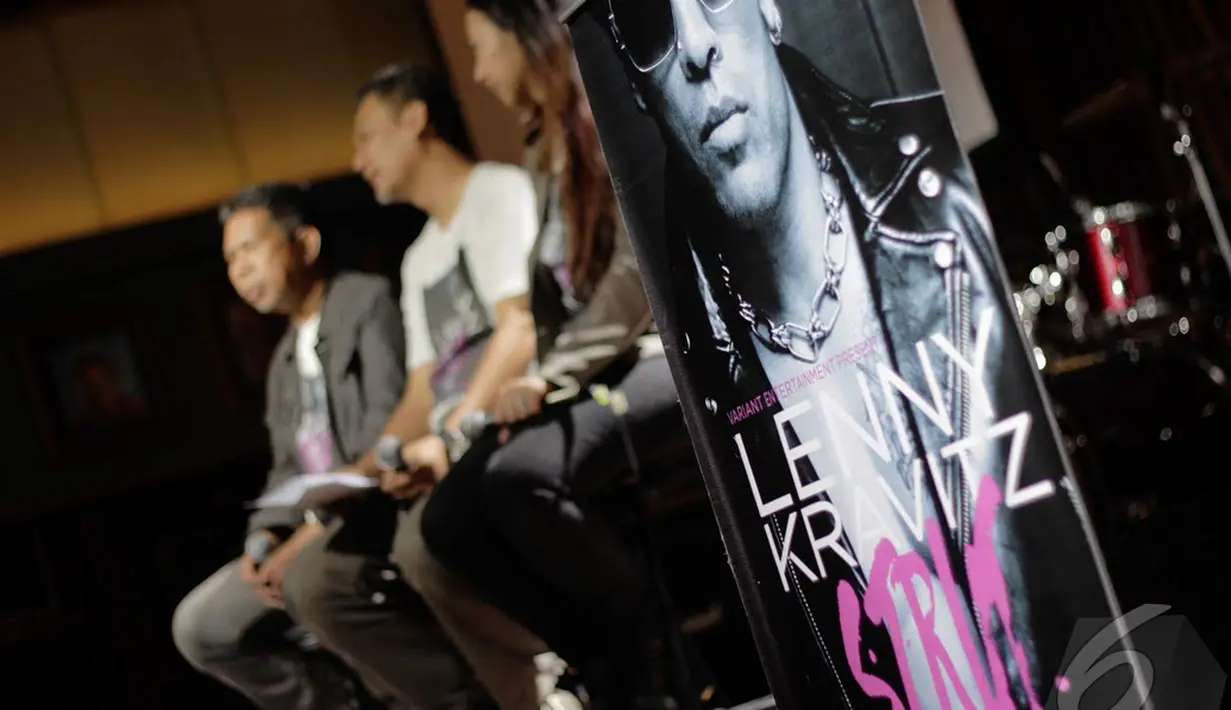 Konser "Lenny Kravitz Strut World Tour" akan digelar pada 26 Maret 2015 di Istora Senayan, Jakarta, Selasa (16/12/2014). (liputan6.com/Faizal Fanani)